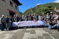 Kunjungi Tembok Besar China, Kades Peserta Benchmarking Study Kagumi Kebersihan dan Penataannya