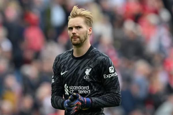 Kelleher melakoni debutnya sebagai starter musim ini di Anfield, ketika menggantikan Alisson Becker yang mengalami cedera otot