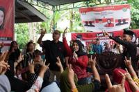 Eddy Santana-Riezky Aprilia Janjikan Sekolah dan Berobat Gratis di Sumsel