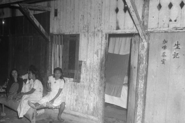 Sejarah lokalisasi di Jakarta berawal dari masa kolonial Belanda.