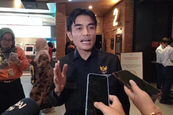 Lembaga Sensor Film (LSF) menggencarkan Gerakan Nasional Budaya Sensor Mandiri untuk mengkampanyekan klasifikasi usia tontonan