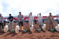 Mendes Yandri Optimistis Program Ketahanan Pangan Bisa Diwujudkan dengan Kerja Keras