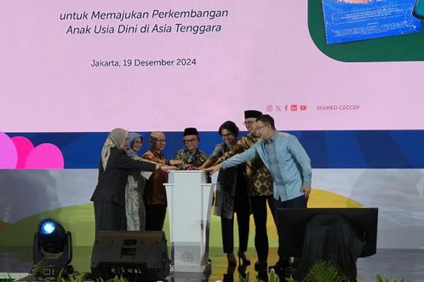 Menteri Pendidikan Dasar dan Menengah (Mendikdasmen) Abdul Mu`ti mengimbau para orang tua awasi penggunaan gadget pada anak