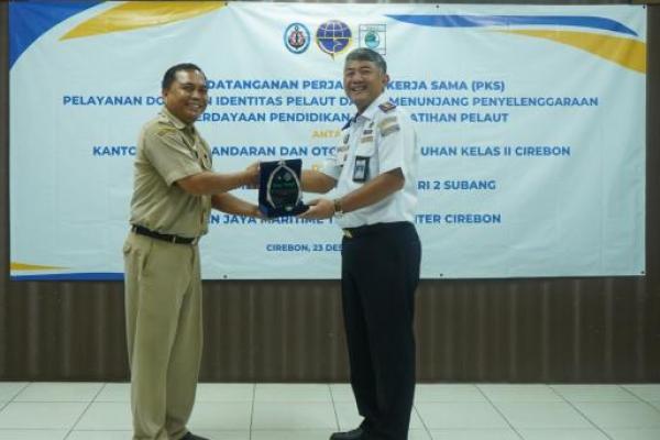 Ferry berharap, kerja sama ini dapat memberikan layanan yang lebih mudah diakses, efisien, dan transparan bagi para pelaut.
