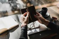 Cara Tetap Hemat saat Habiskan Liburan Akhir Tahun