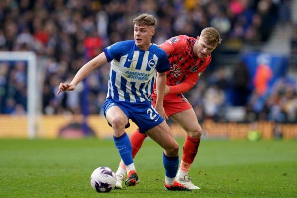 Brighton & Hove Albion dikabarkan akhirnya bersedia melepas penyerang andalannya, Evan Ferguson, secara permanen menjelang penutupan bursa Januari beberapa hari ke depan.