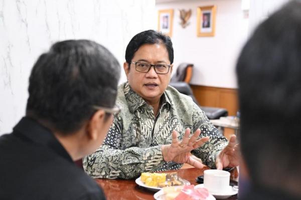 Wamentrans Viva Yoga Mauladi mengatakan banyaknya dukungan pemberdayaan petani transmigran akan mempercepat terwujudnya swasembada pangan