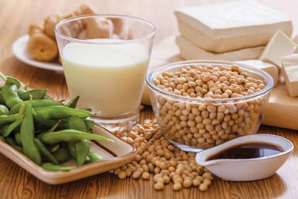 Mengonsumsi makanan tertentu yang kaya akan nutrisi antikanker bisa menjadi langkah efektif dalam menjaga kesehatan tubuh dan melawan potensi perkembangan sel kanker