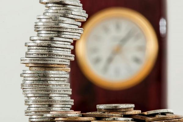 Mengelola keuangan dengan bijak sejak awal bisa membantu menghindari tekanan finansial saat Lebaran, bahkan setelahnya