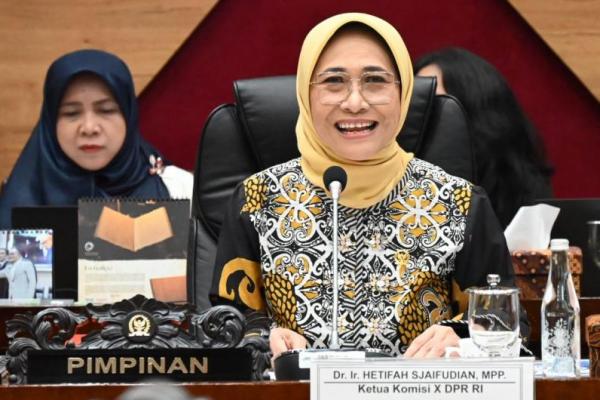 Selain itu, Komisi X mendorong relaksasi blokir efisiensi pada program/kegiatan prioritas utama dalam anggaran operasional pendidikan tinggi, termasuk BOPTN, PNBP/BLU, serta belanja operasional lainnya.