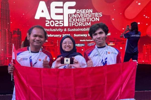 Mahasiswa UMB sukses banggakan Indonesia di ASEAN Universities Exhibition and Forum 2025 (AEF 2025),