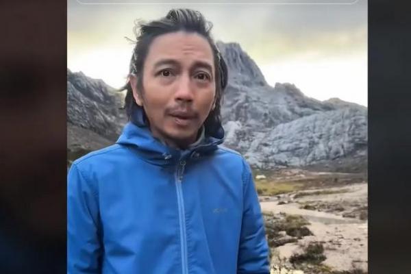 Lilie Wijayanti Poegiono dan Elsa Lakson meninggal dunia di Puncak Cartensz Pyramid. Fiersa Basari mohon doa