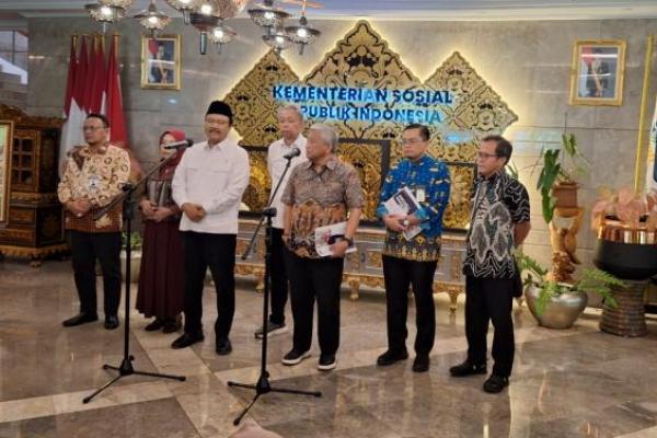 Pemerintah mempercepat realisasi pendirian Sekolah Rakyat yang digagas Presiden RI Prabowo Subianto, dengan menunjuk mantan Mendikbud Mohammad Nuh sebagai Ketua Tim Formatur