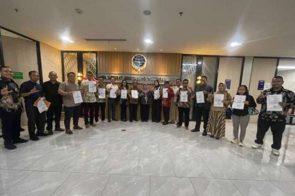 SIUKAK diberikan setelah perusahaan-perusahaan yang telah memenuhi seluruh persyaratan sebagaimana diatur dalam Undang-Undang No. 66 Tahun 2024