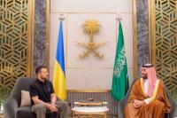 Jelang Perundingan dengan AS, Zelenskiy di Saudi Bertemu Putra Mahkota
