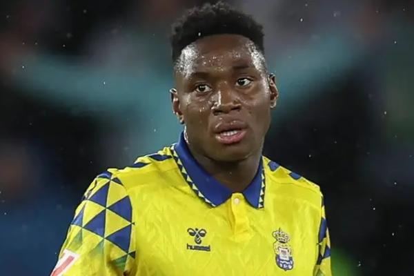 Bursa transfer musim panas masih dalam hitungan bulan. Namun, Chelsea sudah merampungkan pembelian dua bintang muda Sporting CP, Geovany Quenda dan Dario Essugo.