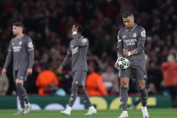 Ini menjadi pertama kalinya Madrid gagal mencetak gol dalam dua laga berturut-turut sejak 2009 silam.