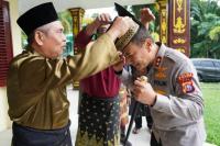 Pererat Silaturahmi, Kapolda Riau Kunjungi Lembaga Adat Melayu Riau