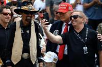 Barang Elektonik dan Ponsel China Termasuk Pengecualian Tarif Trump