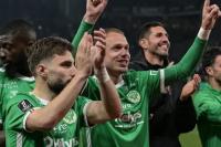 Wasit Dilempari, Derbi Lyon vs St Etienne Sempat Tertunda