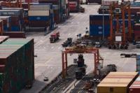 Perang Dagang Meningkat, AS Tekan Negara-negara Kurangi Perdagangan dengan China