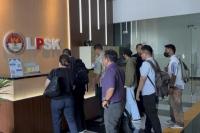 Keluarga Mahasiswa UKI Kenzha Walewengko Datangi LPSK, Ada Apa?