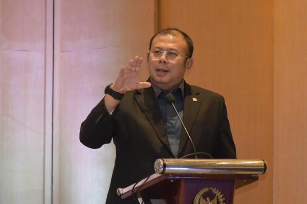 Pimpinan DPR Sambut Baik Rencana Penghapusan Outsourcing: Angin Segar Bagi Pekerja