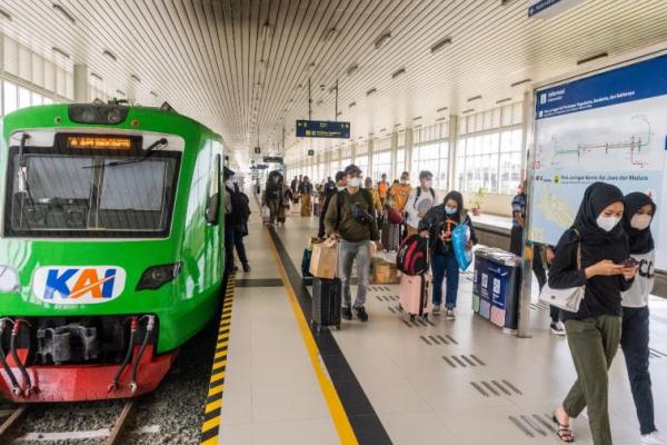 Penumpang KA Bandara Adi Soemarmo Naik 492%