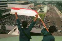 Peristiwa Sejarah 18 Mei, Mahasiswa Duduki Gedung DPR/MPR Tuntut Reformasi