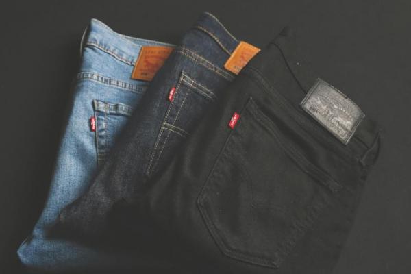 Asal Usul Celana Jeans, Berawal dari Kebutuhan Para Pekerja Tambang