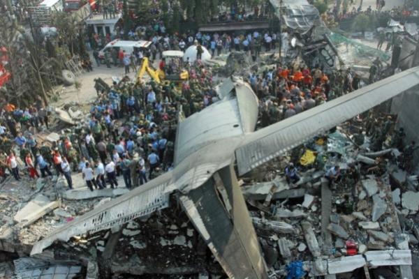7 Tragedi Pesawat Jatuh di Pemukiman, San Diego hingga Medan