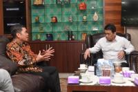 Wamendes Terima Audiensi Bupati Tana Toraja, Bahas Kopdes hingga Program MBG