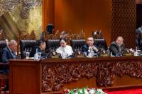 Tutup Masa Sidang DPR, Puan Soroti Lonjakan PHK Hingga Dampak Tarif Trump