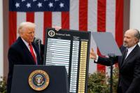 Pengadilan Blokir Pemberlakuan Tarif Trump Berdasarkan Konstitusi AS