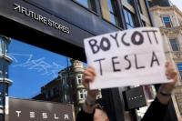 Pernah Jadi yang Tertinggi, Loyalitas Pelanggan Tesla Kini Anjlok