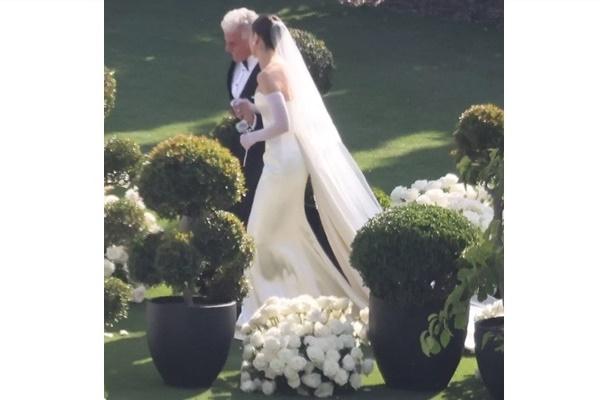 Mewah dan Romantis, Hailee Steinfeld dan Josh Allen Gelar Pernikahan di California
