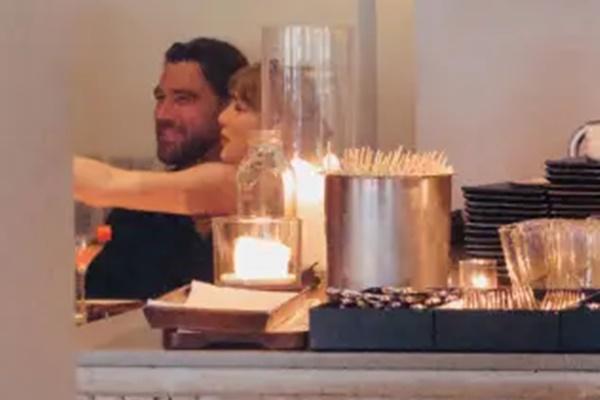 Travis Kelce Kencan di Florida Rayakan Kesuksesan Taylor Swift Beli Master Rekaman Album