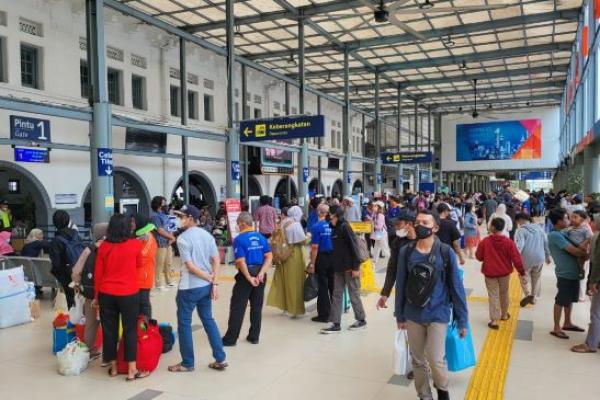 KAI Sebut 503.275 Tiket Diskon 30% Ekonomi Komersial Telah Terjual