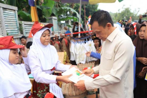 Wakil Bupati Bogor, Ade Ruhandi mengapresiasi keberhasilan program makan bergizi gratis (MBG)