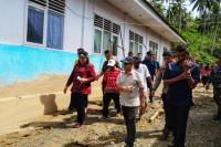 Kemdikdasmen Beri Bantuan untuk Sekolah Terdampak Banjir Donggala