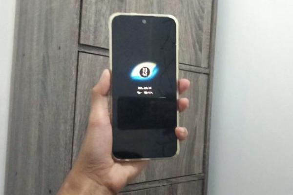 Layar Oled vs LCD: Mana yang Lebih Unggul?