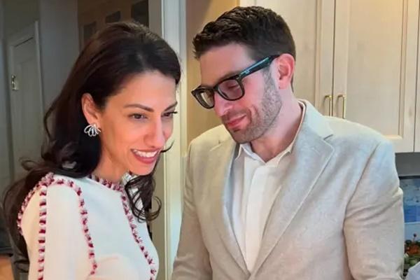 Pernikahan Abad Ini! Miliarder Alex Soros Resmi Menikahi Huma Abedin Mantan Ajudan Hilary Clinton