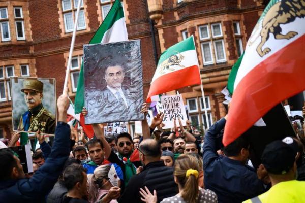 Para Pemimpin Oposisi Iran yang Diasingkan Berharap Perubahan Rezim