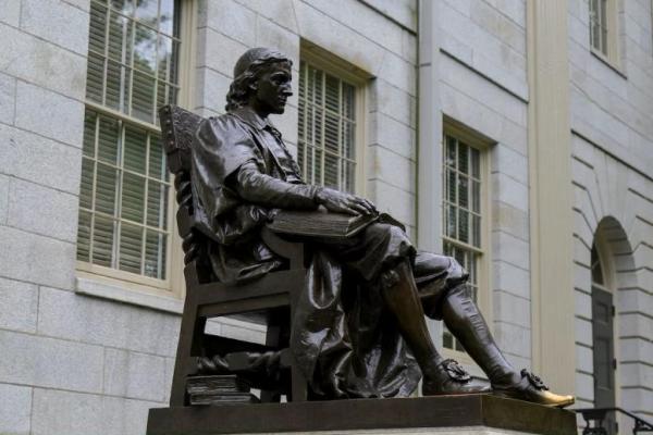 Trump Sebut Kemungkinan Umumkan Kesepakatan dengan Harvard Pekan Depan
