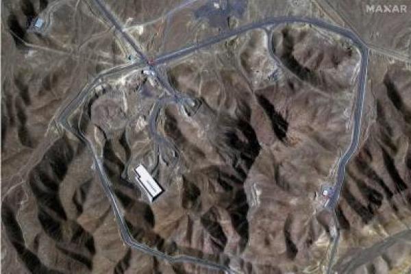 Citra Satelit Tunjukkan Kerusakan Parah di Fordow, Situs Nuklir Iran