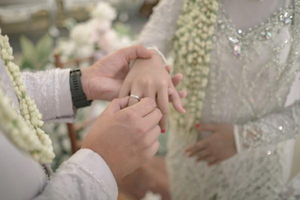 Mau Pernikahan Diberkahi? Baca Maulid Nabi di Acara Akadnya
