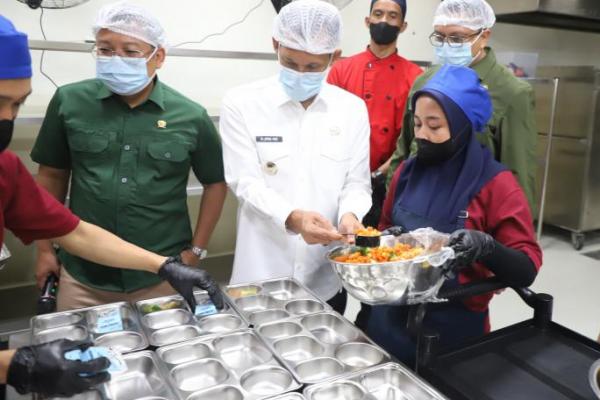 Berkolaborasi, Wabup Bogor Jaro Ade Ingin Tambah Kuota Dapur MBG   