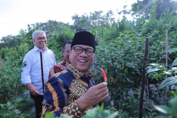 Mendes Apresiasi Desa Kemiri Berhasil Gunakan Dana Desa untuk Ketahanan Pangan