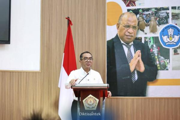 Mendiktisaintek Sebut KIP Kuliah Tembus Keterbatasan Akses Pendidikan