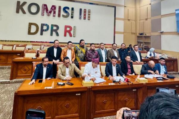 Habiburokhman Pastikan 1676 DIM di RUU KUHAP Sudah Rampung
